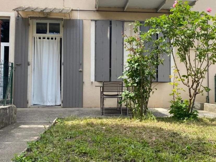 Les Palmiers Apartment Millau Exterior photo